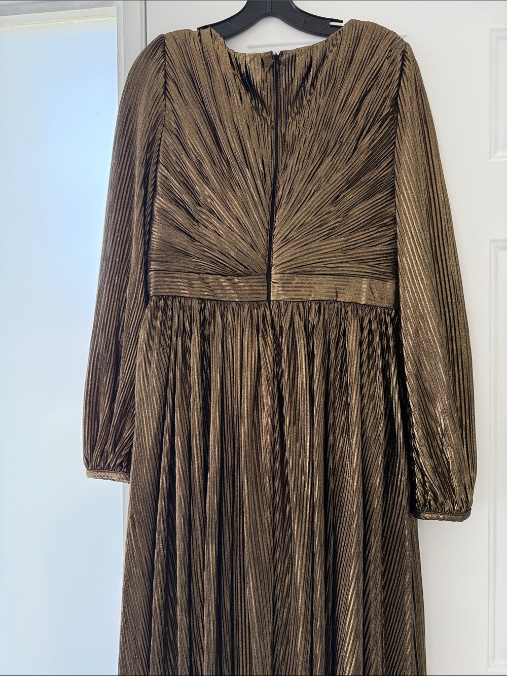 Badgley Mischka Elegant Long Sleeve Metallic Brown Maxi Dress - Picture 6 of 6